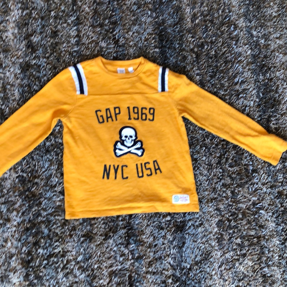 Boys yellow gap shirt